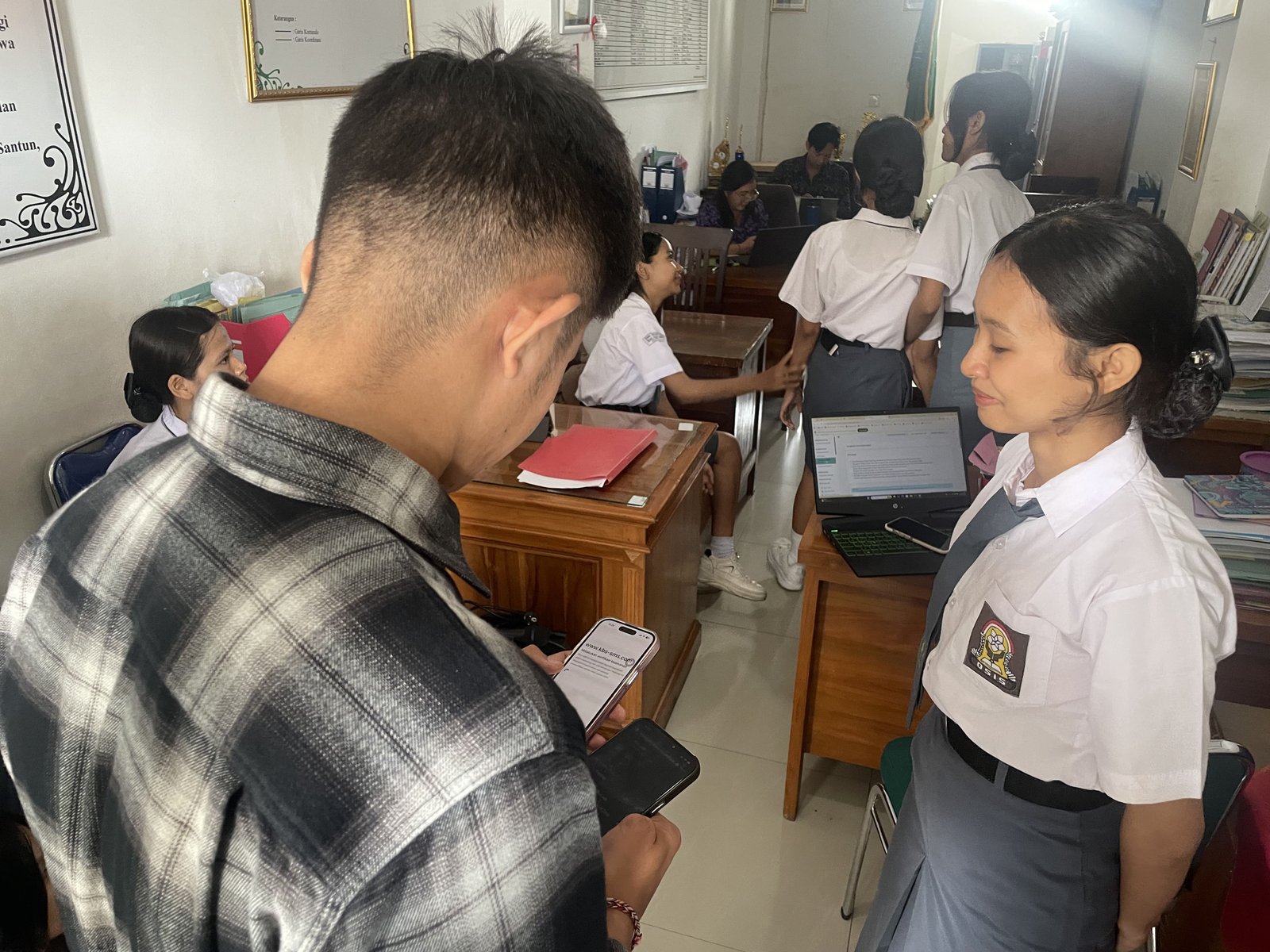 Hybrid Learning Ineffective? Here Are the Major Risks Without a School Management System